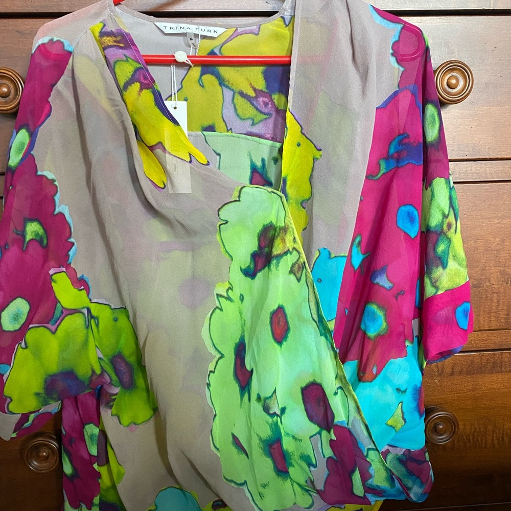 NWT Trina Turk blouse. Size Medium